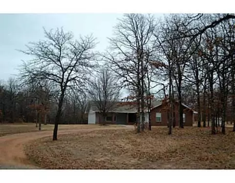 21325 Montgomery Dr, Mcloud, OK 74851 photo 3