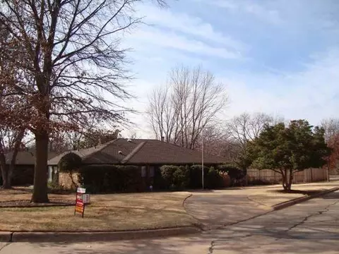 923 E Mockingbird Dr, Guthrie, OK 73044 photo 1