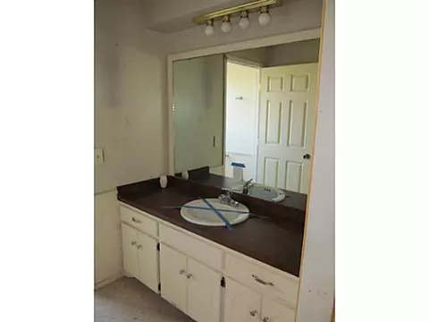 1141 NW 7th St, Moore, OK 73170 photo 11