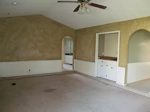 1141 NW 7th St, Moore, OK 73170 photo 6
