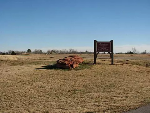 4604 Pikeys Trl, Tuttle, OK photo 2