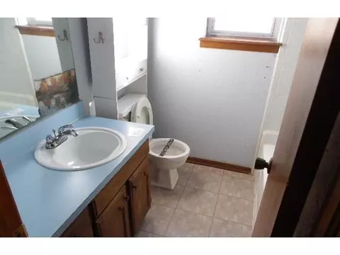 712 Camelot, Moore, OK 73160 photo 5