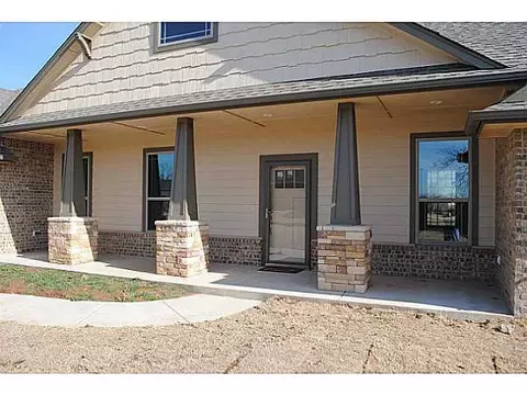 1804 Scott, Purcell, OK 73080 photo 3