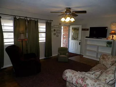 601 SW 2nd St, Tuttle, OK 73089 photo 10