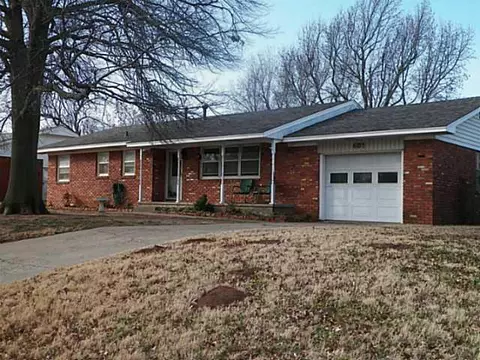 601 SW 2nd St, Tuttle, OK 73089 photo 1