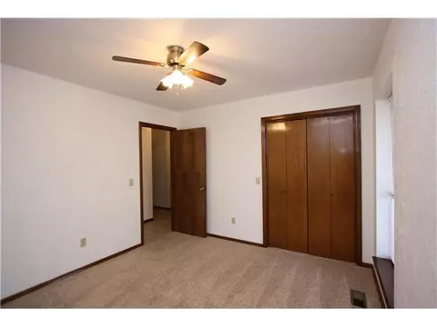 112 Cedar Springs Dr, Tuttle, OK 73089 photo 13