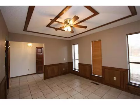 112 Cedar Springs Dr, Tuttle, OK 73089 photo 7