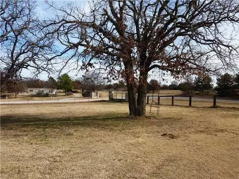9051 E Waterloo Rd, Arcadia, OK 73007 photo 4