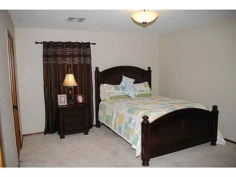 2001 Riverside Dr, Norman, OK 73072 photo 15