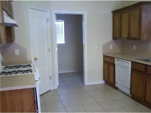 2033 East Vw, Norman, OK 73071 photo 3