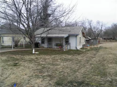 609 Cedar Ave, Yukon, OK 73099 photo 2