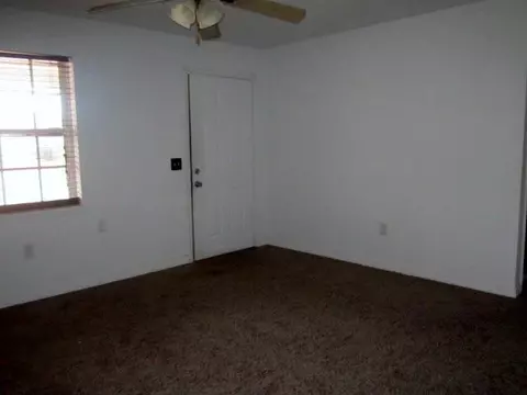 1101 Gale, Moore, OK 73160 photo 2