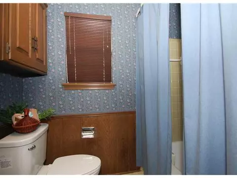 3840 N Riverside Dr, Bethany, OK 73008 photo 15