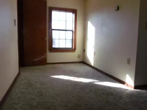 115 S Main St, Mcloud, OK 74851 photo 12