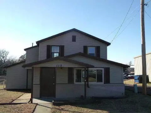 115 S Main St, Mcloud, OK 74851 photo 1