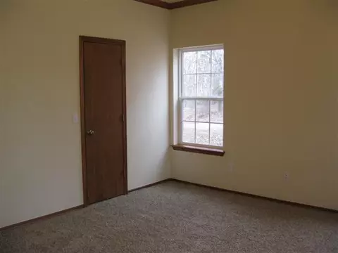 115 Tracye Dr, Mcloud, OK 74851 photo 11
