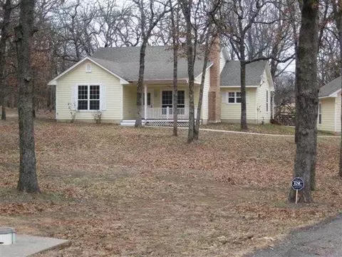 115 Tracye Dr, Mcloud, OK 74851 photo 1