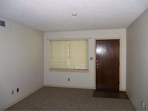 106 East Rdg, Norman, OK 73069 photo 2
