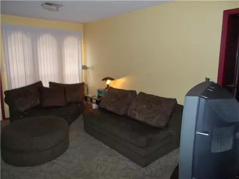 122 S 9 Th Cir, Chickasha, OK 73018 photo 2