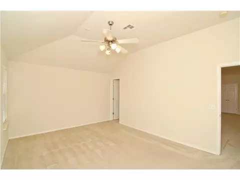 3607 Liberty Dr, Moore, OK 73160 photo 6