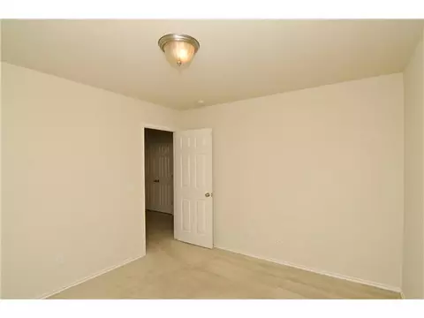 3607 Liberty Dr, Moore, OK 73160 photo 9