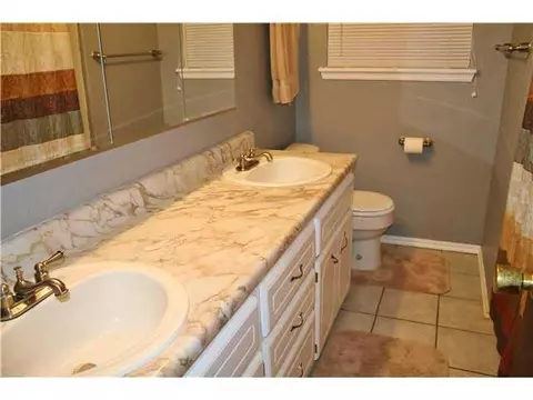 706 Highlander Dr, Moore, OK 73160 photo 12