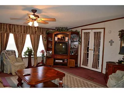 1 Lake Springs Dr, Mcloud, OK 74851 photo 4