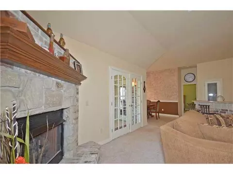 237 E Raleigh Ter, Mustang, OK 73064 photo 5