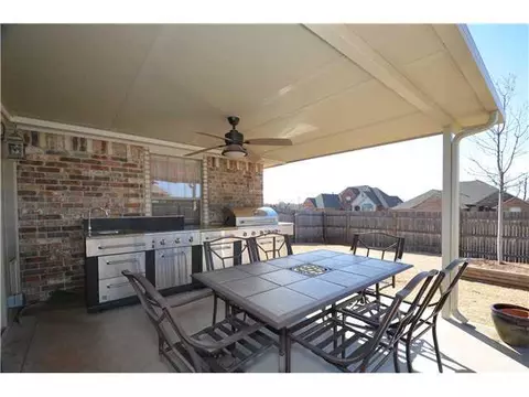 237 E Raleigh Ter, Mustang, OK 73064 photo 19