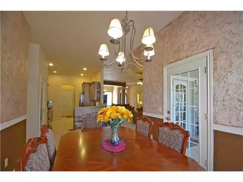 237 E Raleigh Ter, Mustang, OK 73064 photo 8