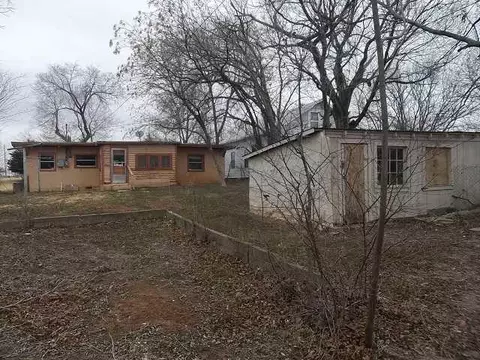 1805 E University Ave, Guthrie, OK 73044 photo 12