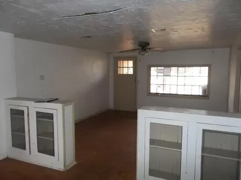 1805 E University Ave, Guthrie, OK 73044 photo 4