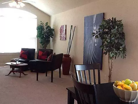 905 Eagle Cliff Dr, Norman, OK 73072 photo 2