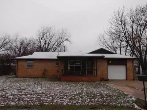 13 S Grant St, Tryon, OK 74875 photo 1