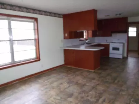 13 S Grant St, Tryon, OK 74875 photo 5