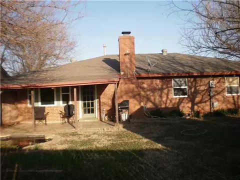 513 Wilkinson Dr, Moore, OK 73160 photo 10