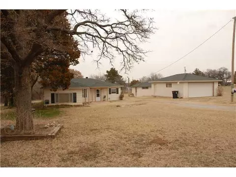 810 E Roller Coaster Rd, Guthrie, OK 73044 photo 9