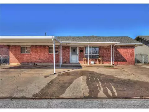 2109 Regency Blvd, Moore, OK 73160 photo 2