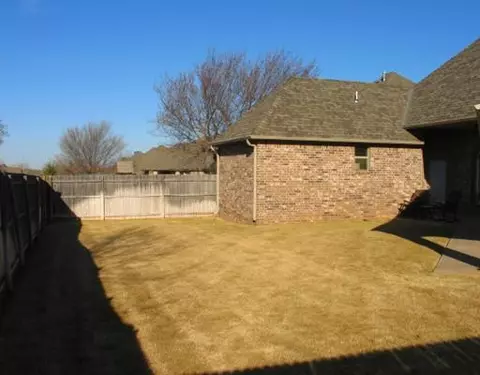 1624 Apache Trl, Edmond, OK 73003 photo 18