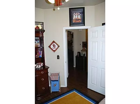 4208 Mackenzie Dr, Moore, OK 73160 photo 16