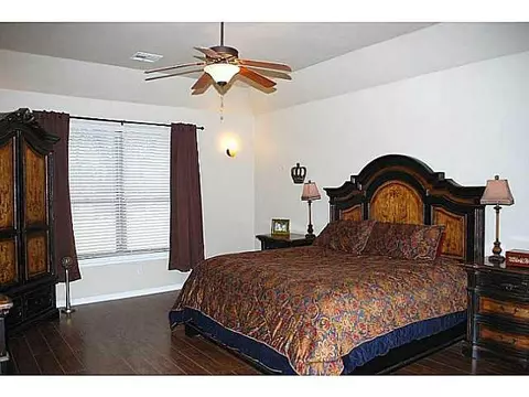 4208 Mackenzie Dr, Moore, OK 73160 photo 8