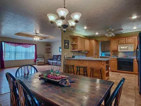 5200 Leonard Dr, Tuttle, OK 73089 photo 7