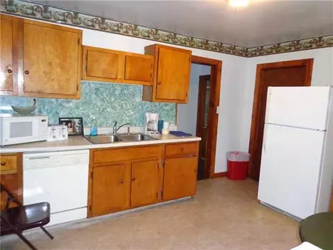 913 E Walnut St, Shawnee, OK 74801 photo 4