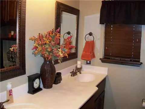 3408 Sparrow Dr, Moore, OK 73165 photo 13