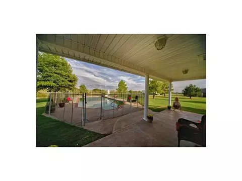 1085 Pioneer Rd, Tuttle, OK 73089 photo 17