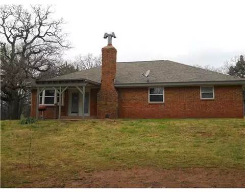 1601 E Cedar Dr, Guthrie, OK 73044 photo 2