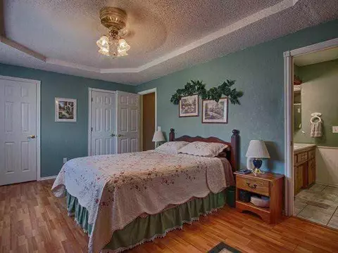 406 Red Rock Rd, Tuttle, OK 73089 photo 10