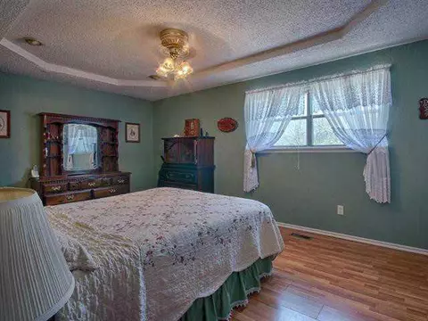406 Red Rock Rd, Tuttle, OK 73089 photo 11