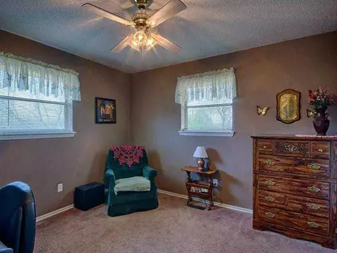 406 Red Rock Rd, Tuttle, OK 73089 photo 13