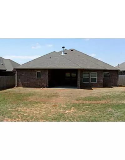 1104 Bryan Dr, Moore, OK 73160 photo 17